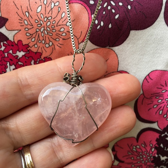 LARGE WRAPPED ROSE QUARTZ SILVER NECKLACE - Picture 1 of 8